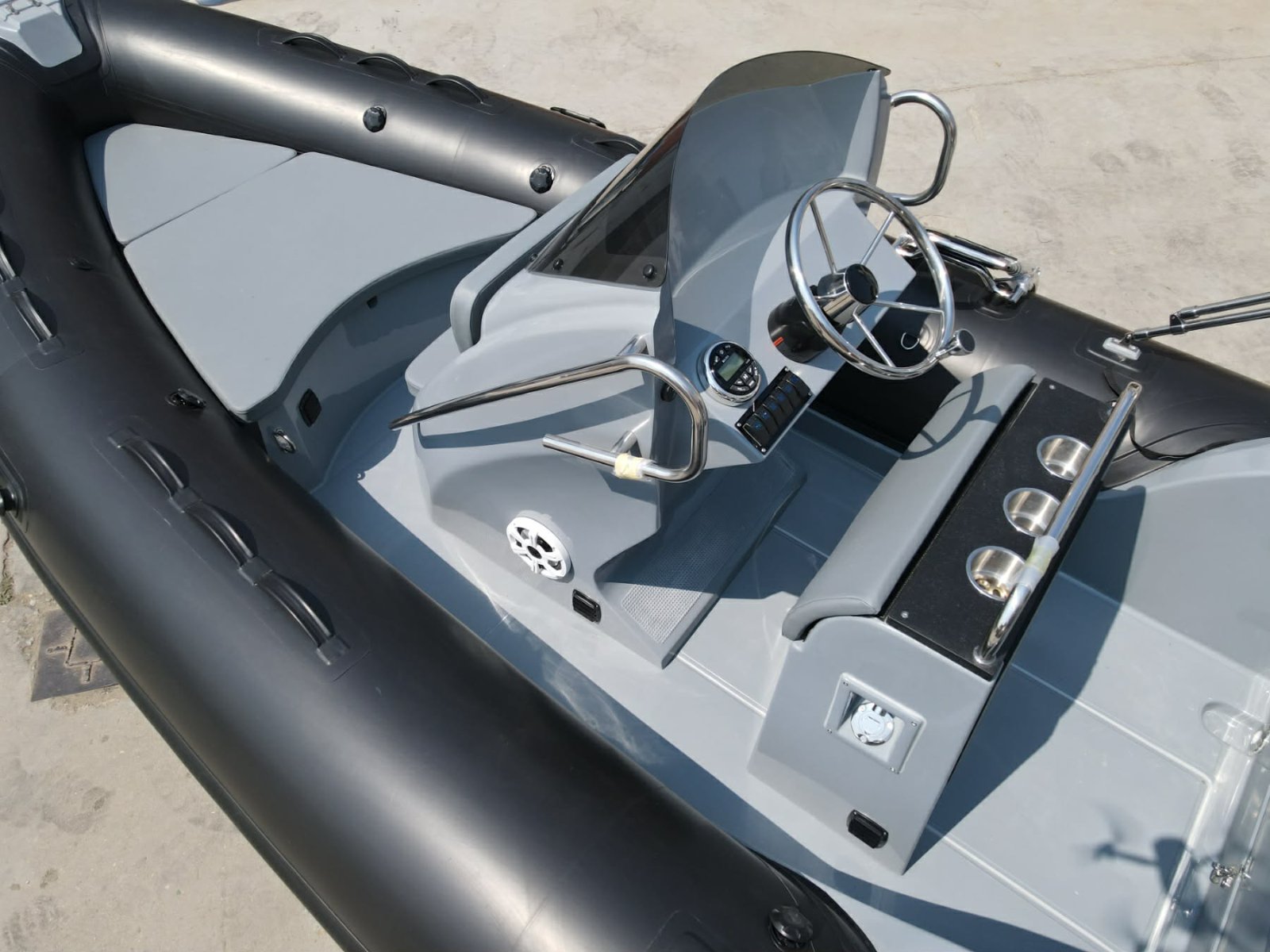 Admiral 580B